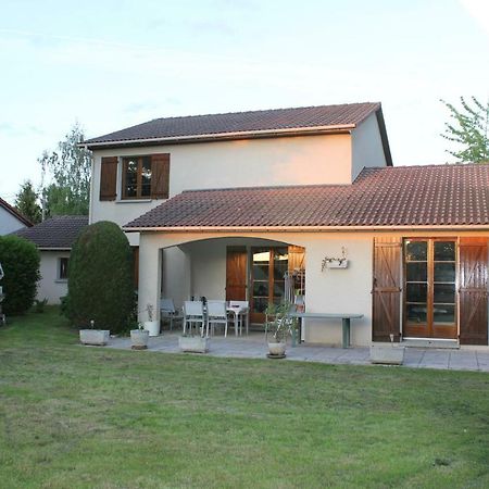 Bed and Breakfast Les écureuils Tramoyes Exterior foto